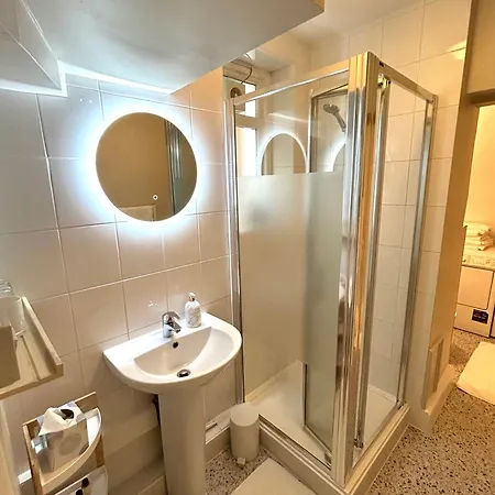 Spacious Comfortable Flat With Free Parking In East Finchley, Muswell Hill & Close To Alexandra Palace London Exterior foto